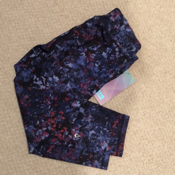 NWT Ivivva by Lululemon Rhythmic Crop NWT Size 14 Girls Legging IG6310S - Picture 2 of 16